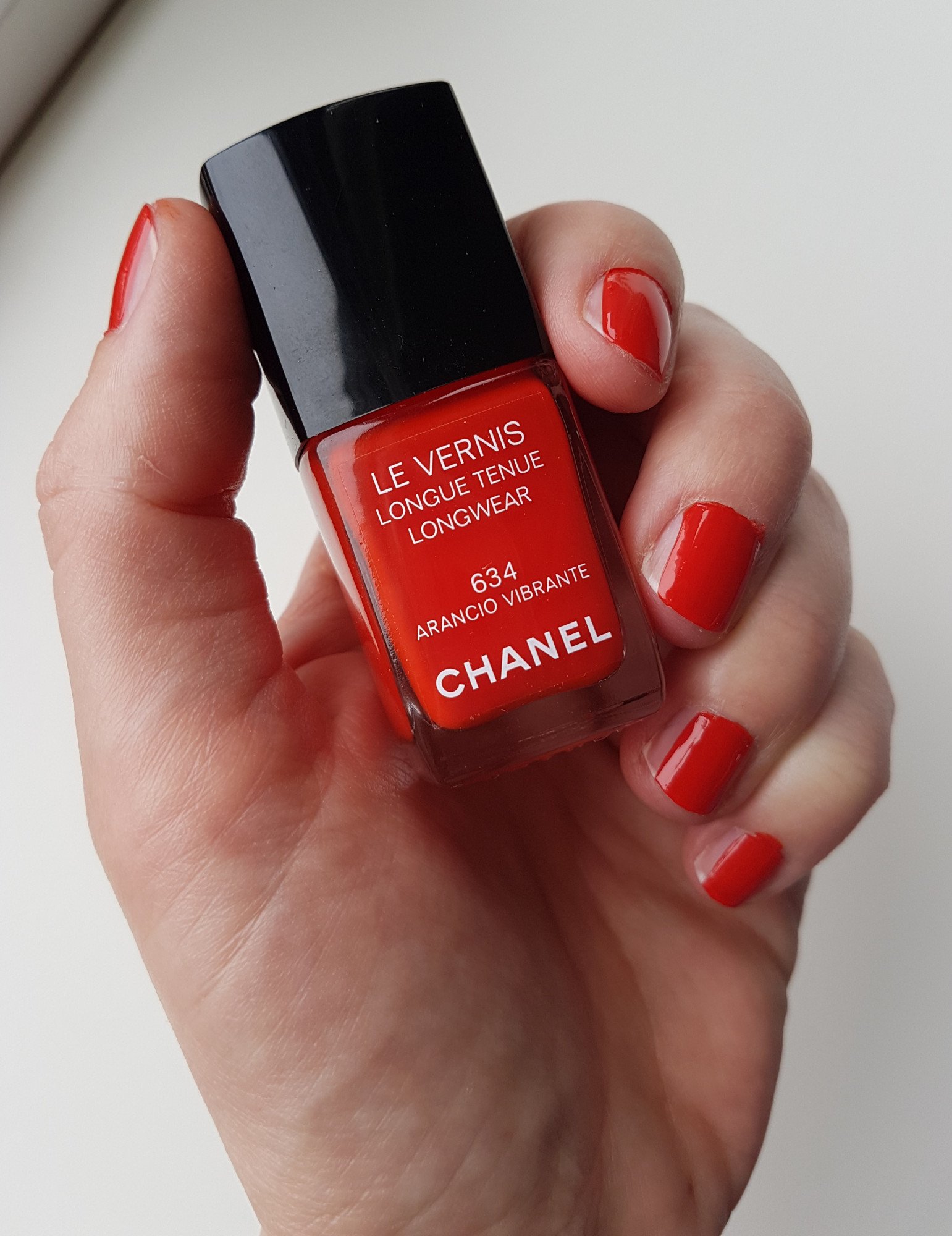 Ontdooien, ontdooien, vorst ontdooien Voorwoord cursief Pretty Chanel nagellak - Pearls&Stripes Blog
